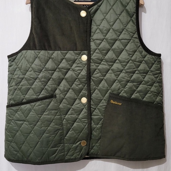 Unworn Barbour Healy Mixed Media Quilted Vest in Olive Green - Picture 3 of 11